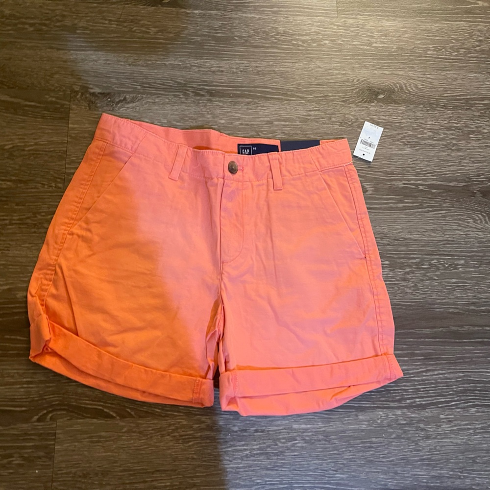 GAP Short - Picture 2 of 3